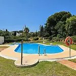 Jardines De Calahonda, Garden