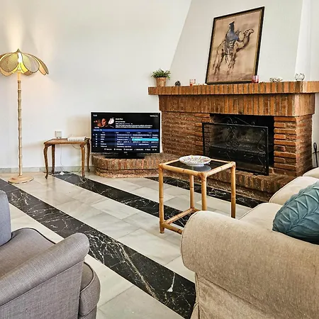 Jardines De Calahonda, Garden Apartment *