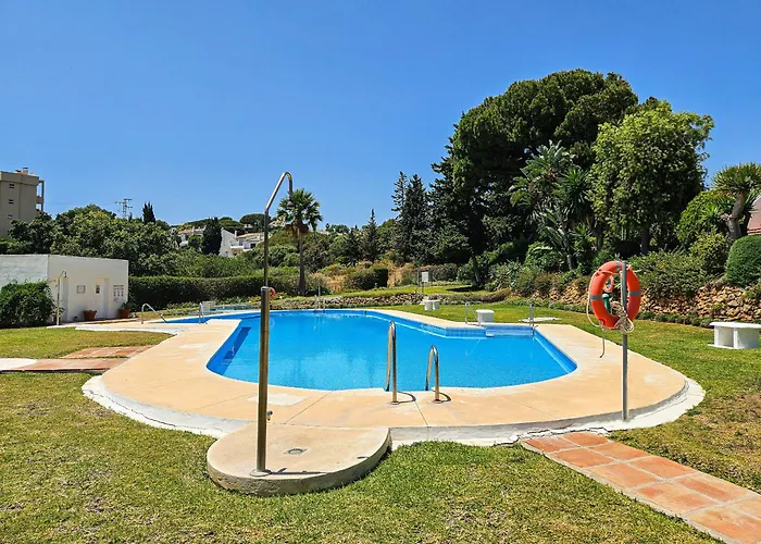 Jardines De Calahonda, Garden
