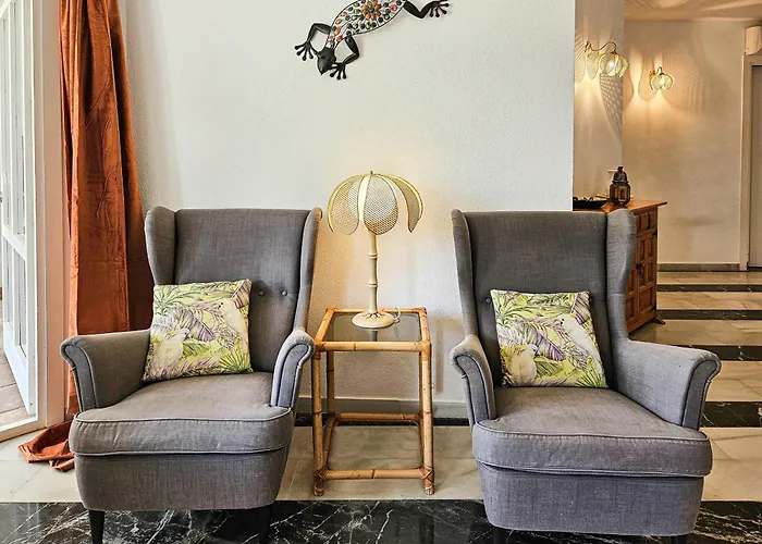 Jardines De Calahonda, Garden